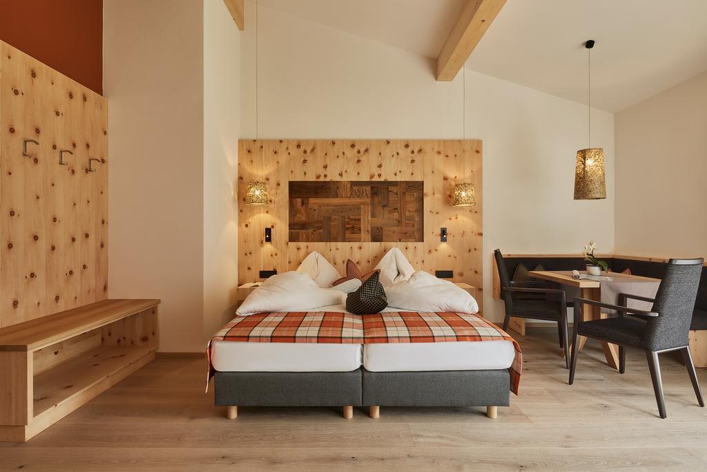 Mountain Hotel Mezdi Calfosch Extérieur photo