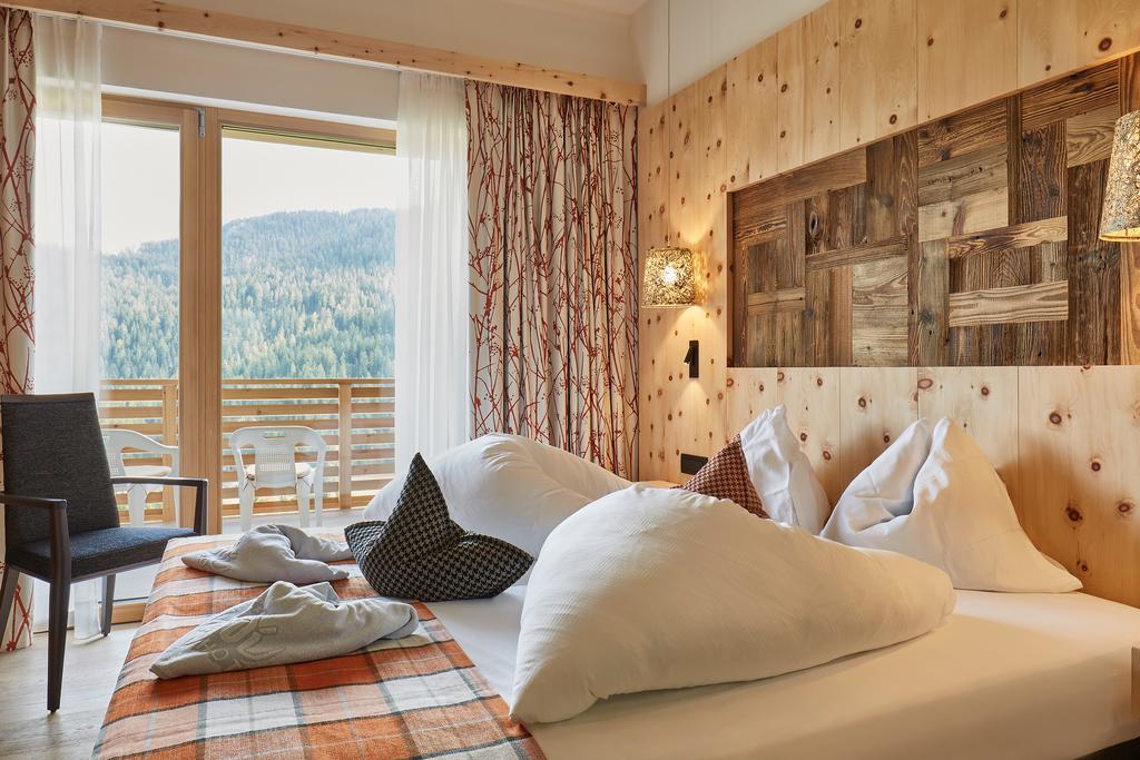 Mountain Hotel Mezdi Calfosch Extérieur photo